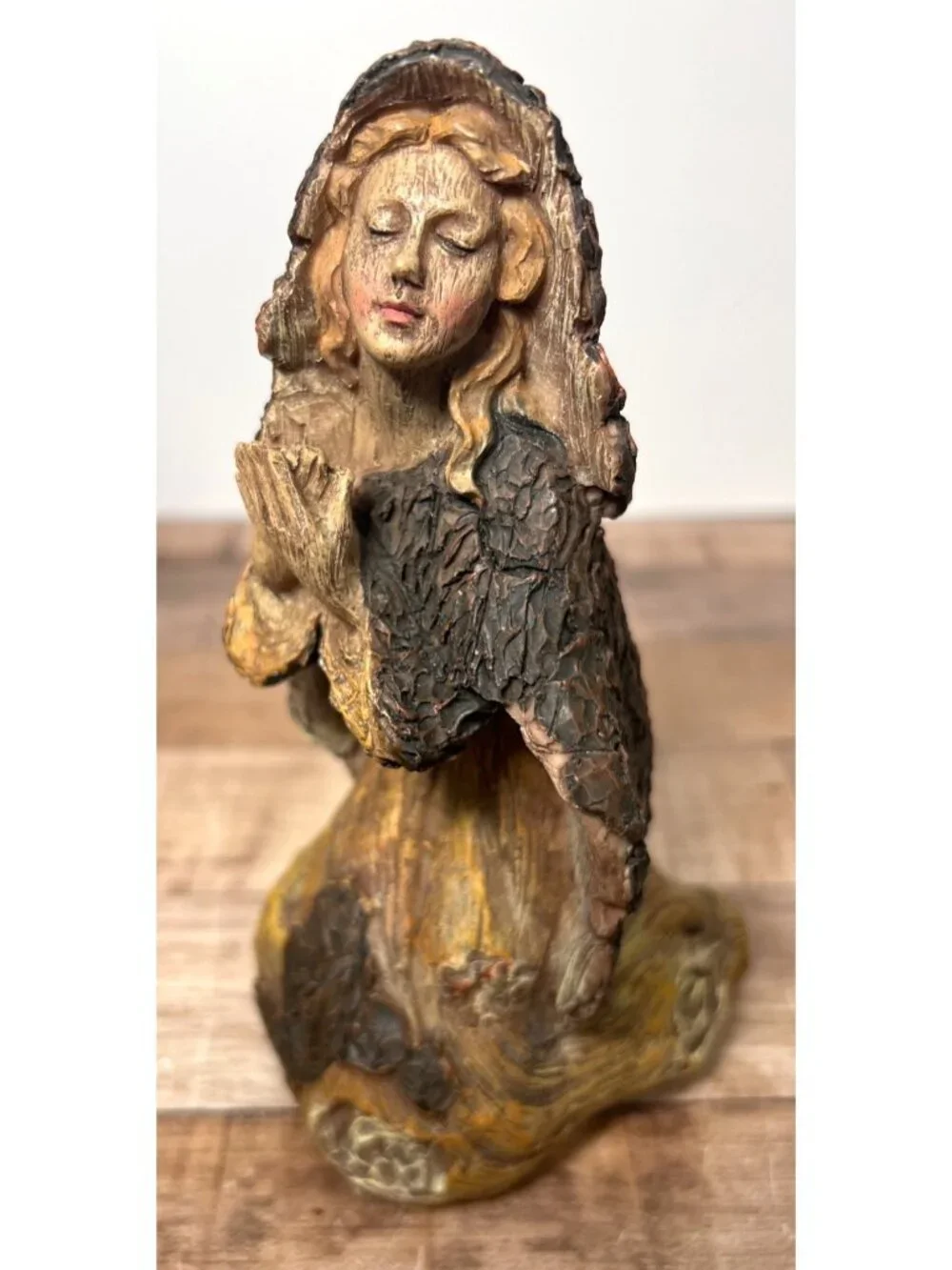 RARE Nativity Scene Figurine Set 3-Piece Handcrafted Wood-Look Rustic Style